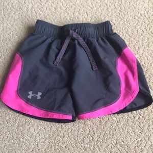 Under Armour loose fit heat gear shorts, YXS